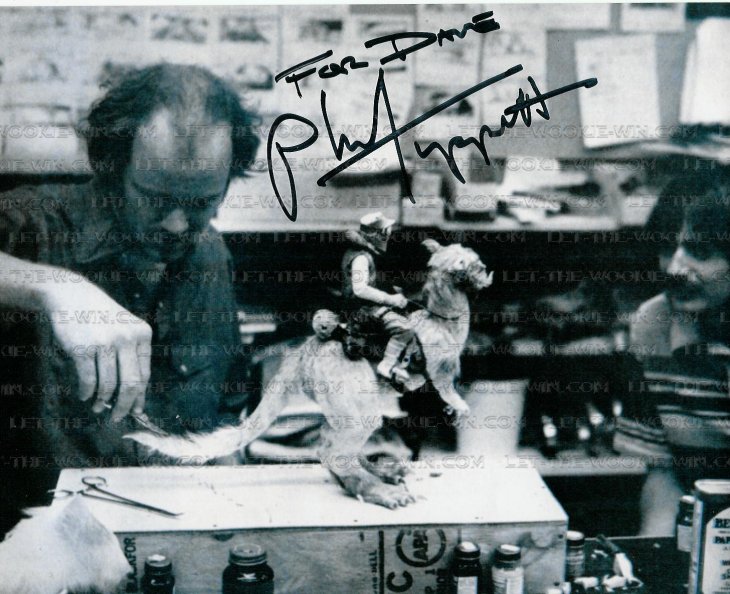 phil_tippett_working_on_a_taun_taun_model_in_workshop_for_dave.jpg